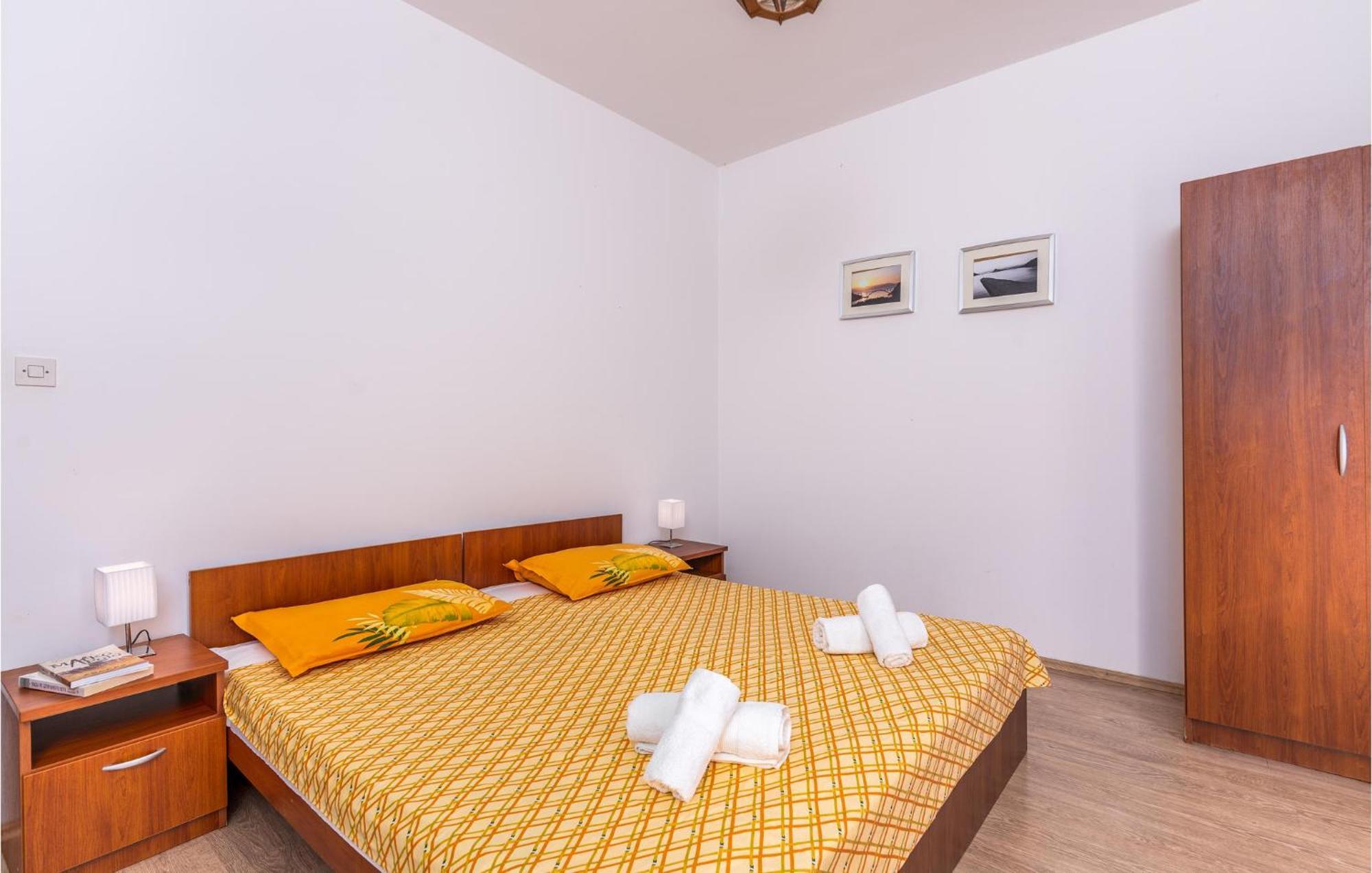 Gorgeous Apartment In Krk With Kitchen Krk Town Exterior photo